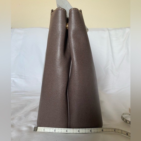 Dooney & Bourke Willa Zip Satchel - Picture 4 of 8